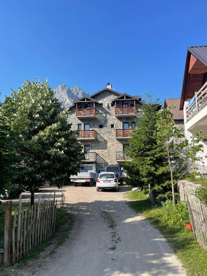 Hotel Natyra Balcony Valbone Exterior foto